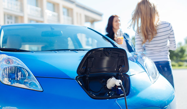 The large increase in electric vehicles, that mainly have been replacing vehicles with internal combustion engine has led to a tipping point of fossil fueled based vehicle ownership by households in 2014
